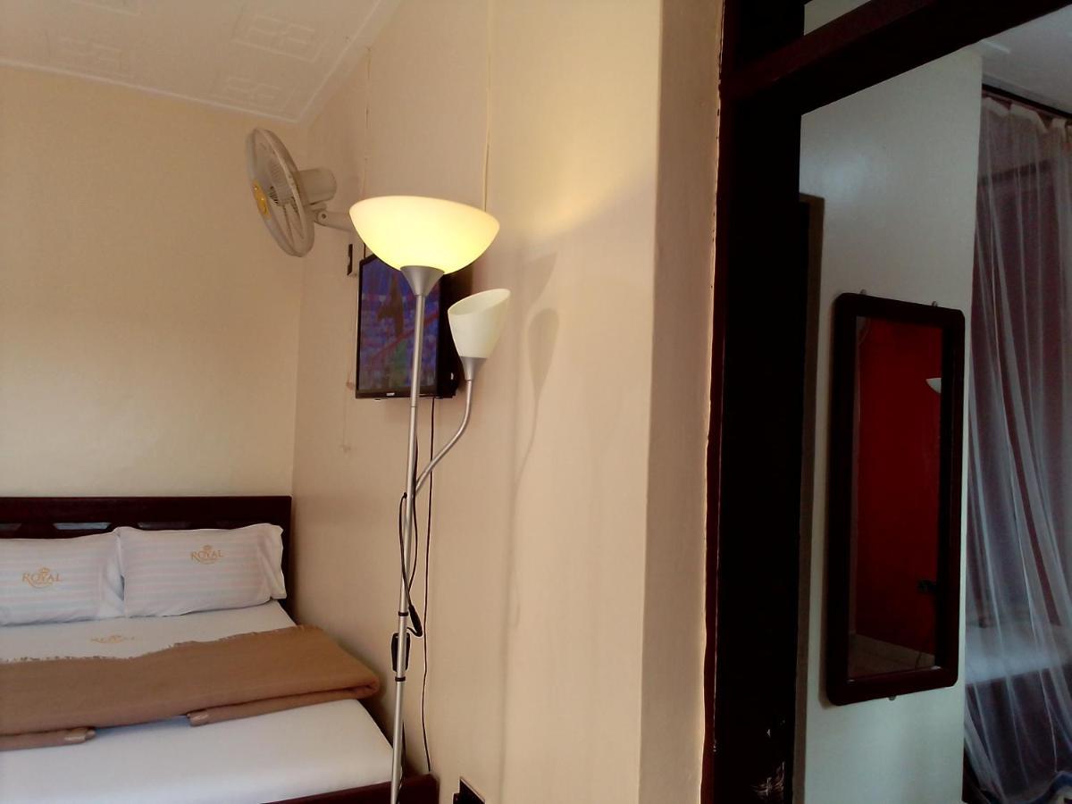Royal Park Hotel جينجا المظهر الخارجي الصورة