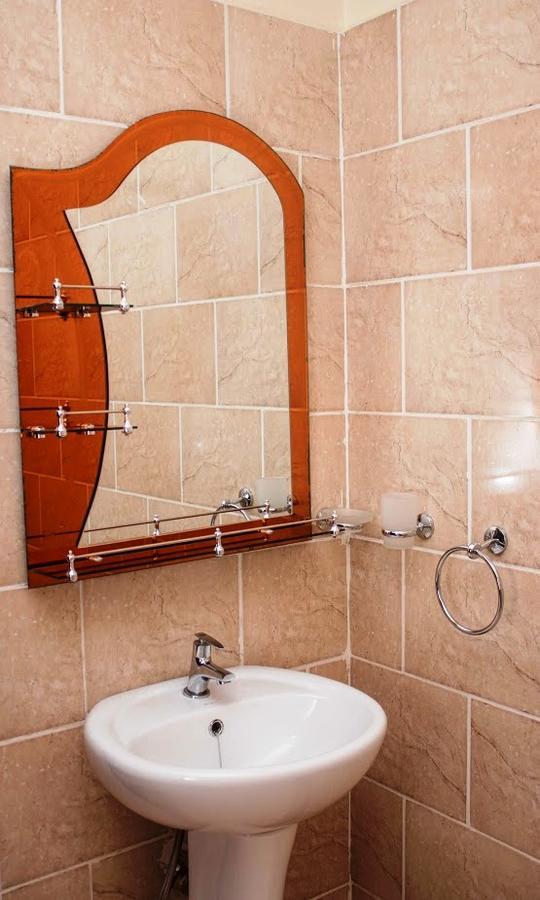Royal Park Hotel جينجا المظهر الخارجي الصورة